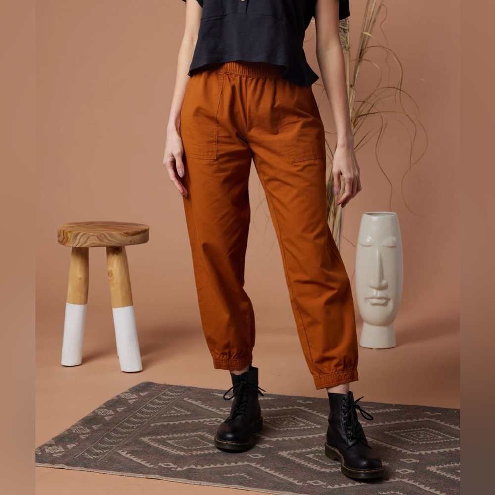 Known supply LESLEY PANT CAMEL size small